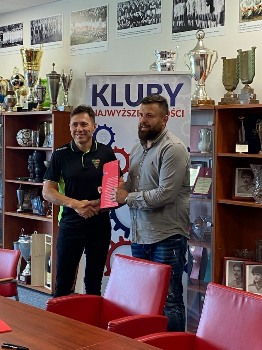Zdjęcie w galerii na portalu naszwodzislaw.com: Czarni Gorzyce klubem partnerskim Górnika Zabrze wiadomości z regionu