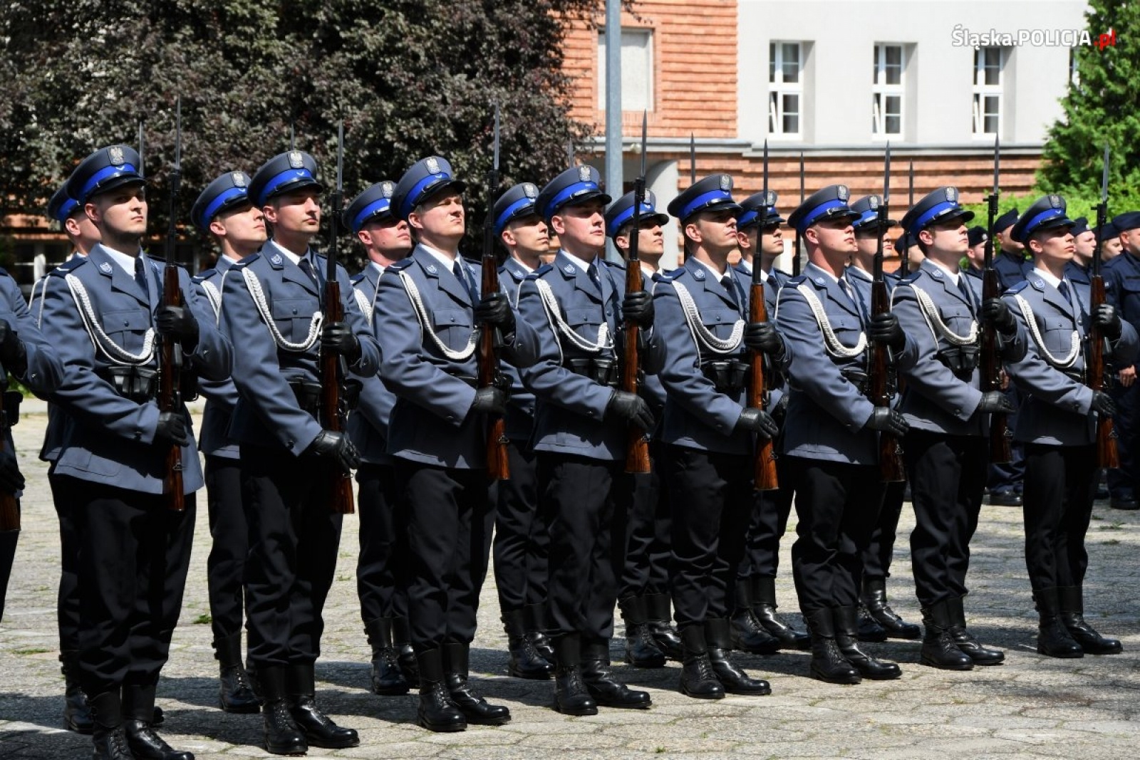 Zdjęcie w galerii na portalu naszwodzislaw.com: Nowi funkcjonariusze złożyli ślubowanie. Na kolejnych czekają wakaty wiadomości z regionu