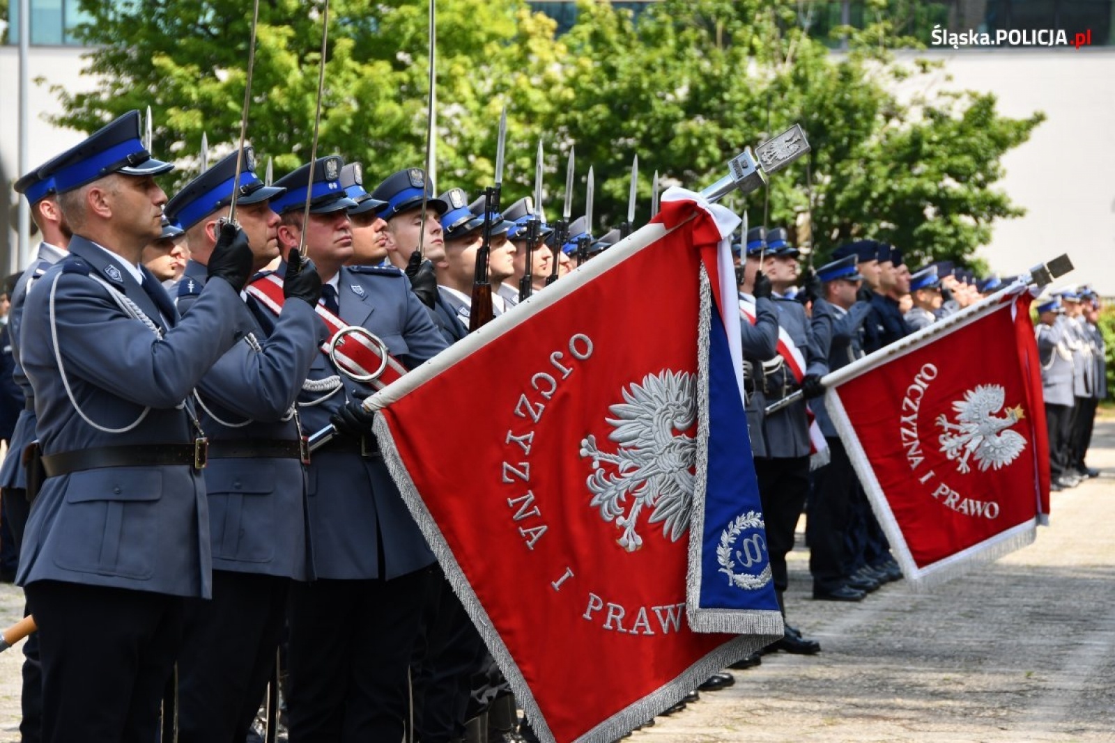 Zdjęcie w galerii na portalu naszwodzislaw.com: Nowi funkcjonariusze złożyli ślubowanie. Na kolejnych czekają wakaty wiadomości z regionu