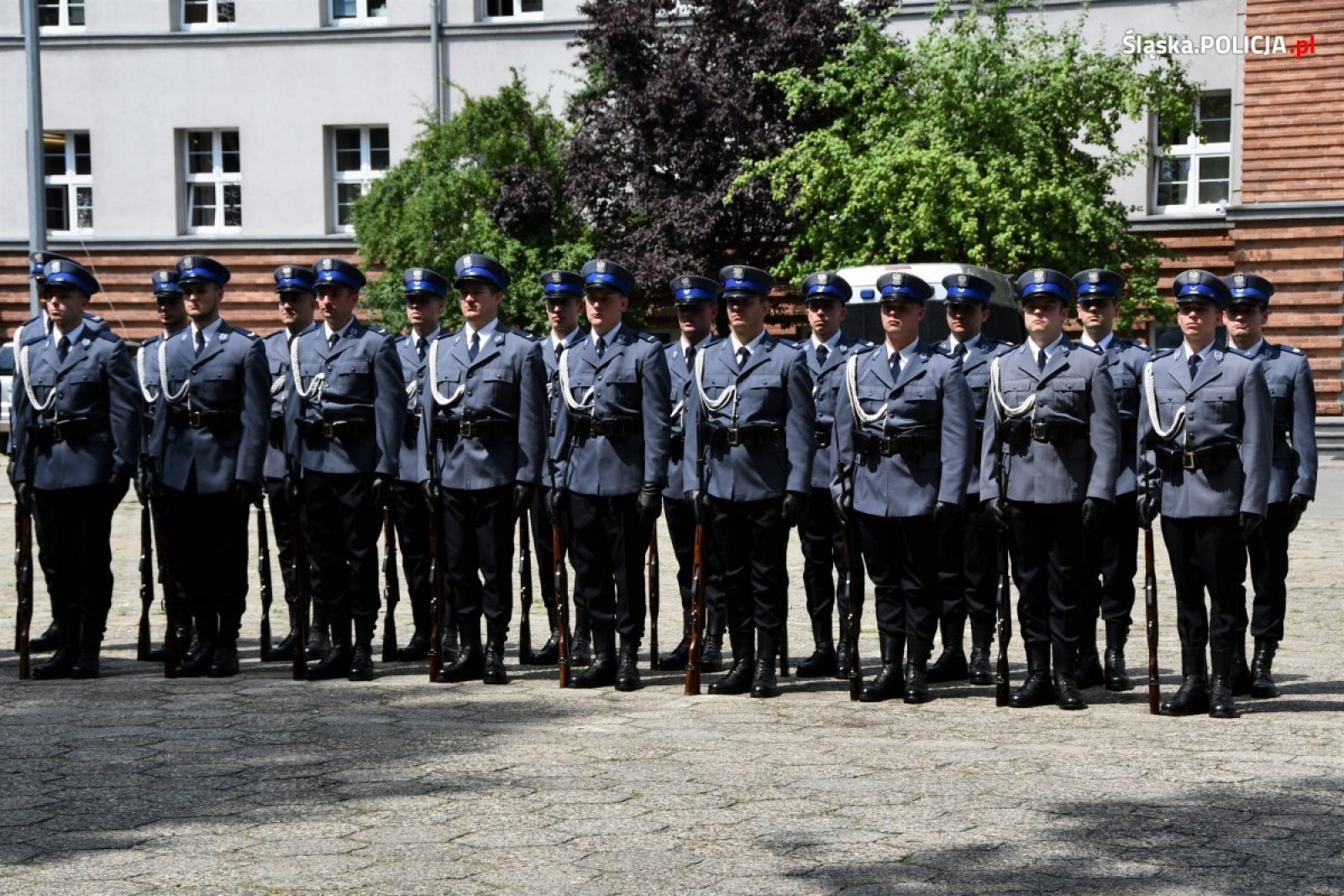 Zdjęcie w galerii na portalu naszwodzislaw.com: Nowi funkcjonariusze złożyli ślubowanie. Na kolejnych czekają wakaty wiadomości z regionu