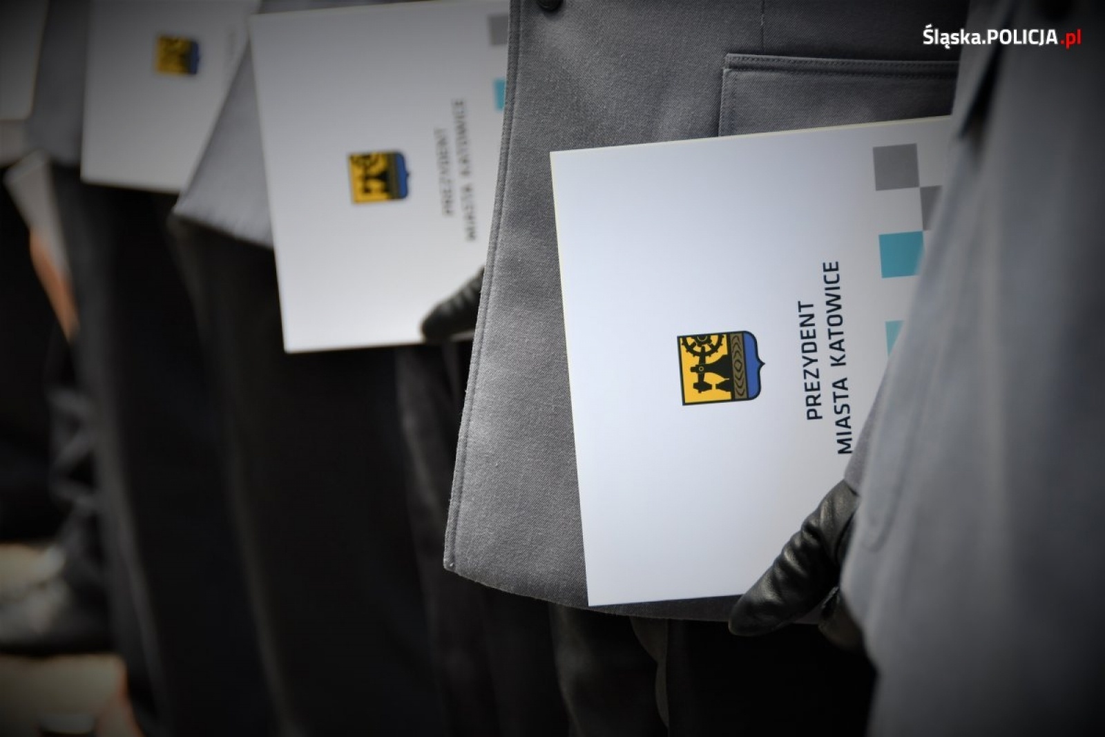 Zdjęcie w galerii na portalu naszwodzislaw.com: Nowi funkcjonariusze złożyli ślubowanie. Na kolejnych czekają wakaty wiadomości z regionu