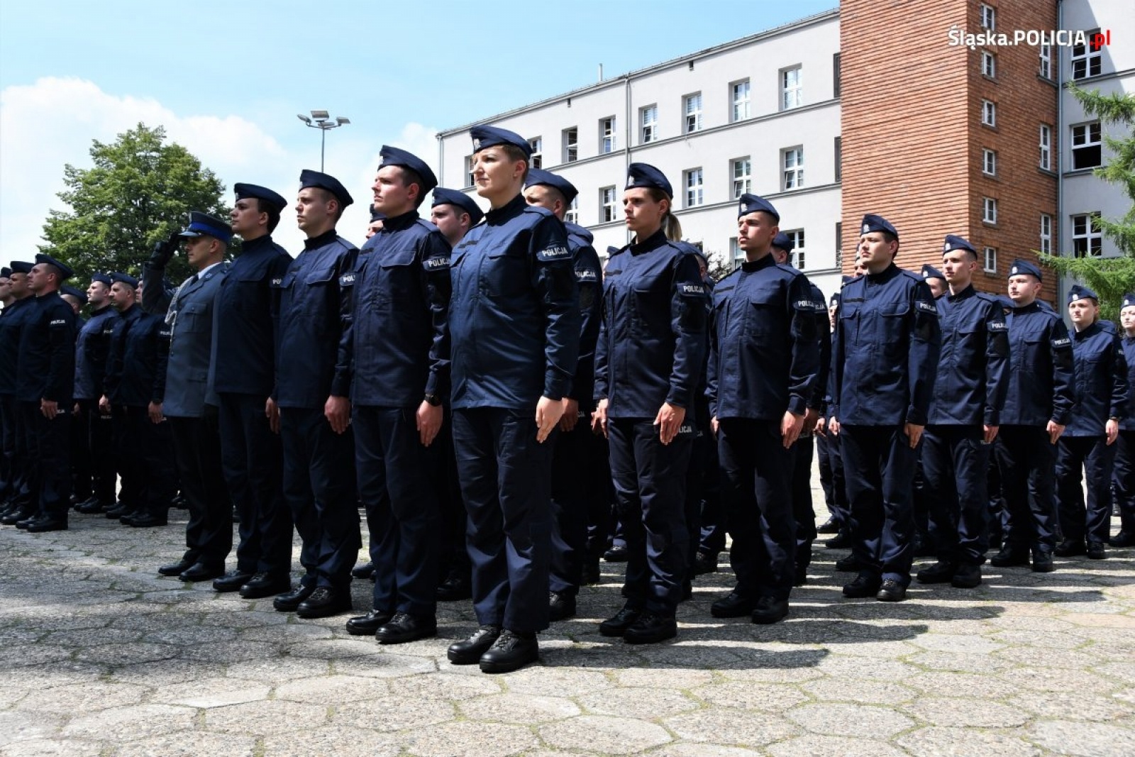 Zdjęcie w galerii na portalu naszwodzislaw.com: Nowi funkcjonariusze złożyli ślubowanie. Na kolejnych czekają wakaty wiadomości z regionu