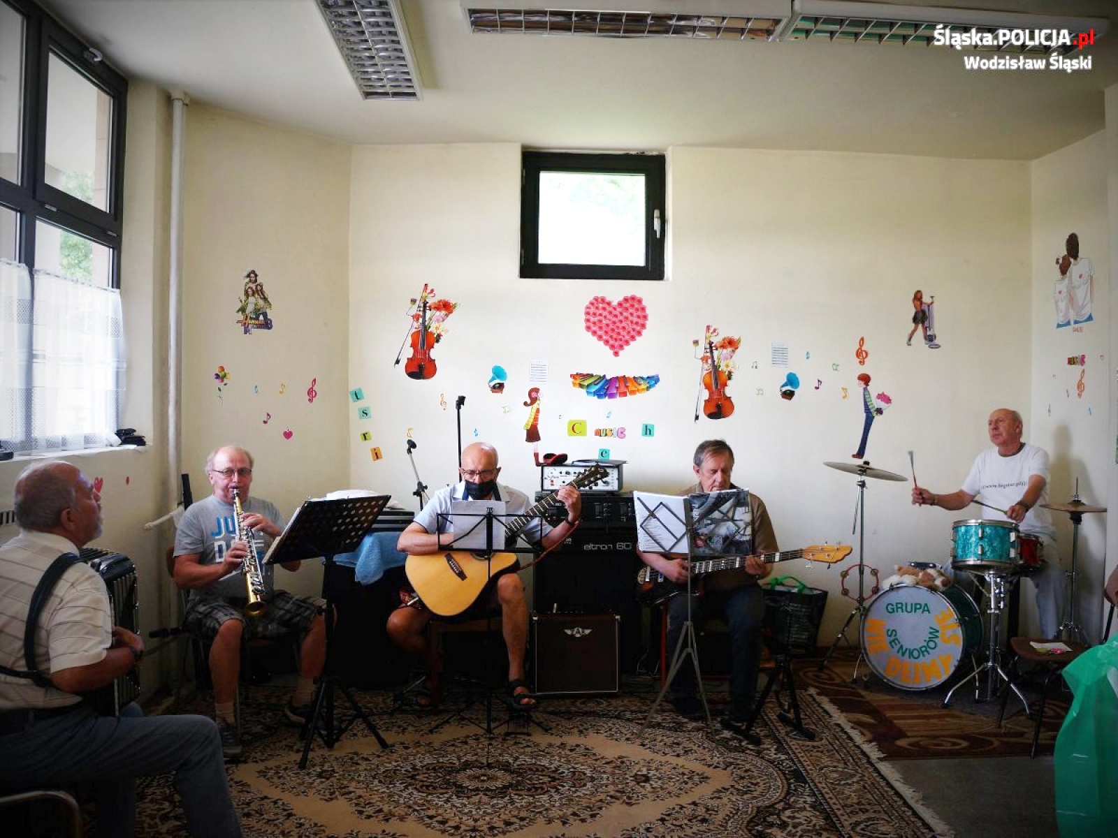 Zdjęcie w galerii na portalu naszwodzislaw.com: Policjanci odwiedzili wodzisławskich seniorów wiadomości z regionu