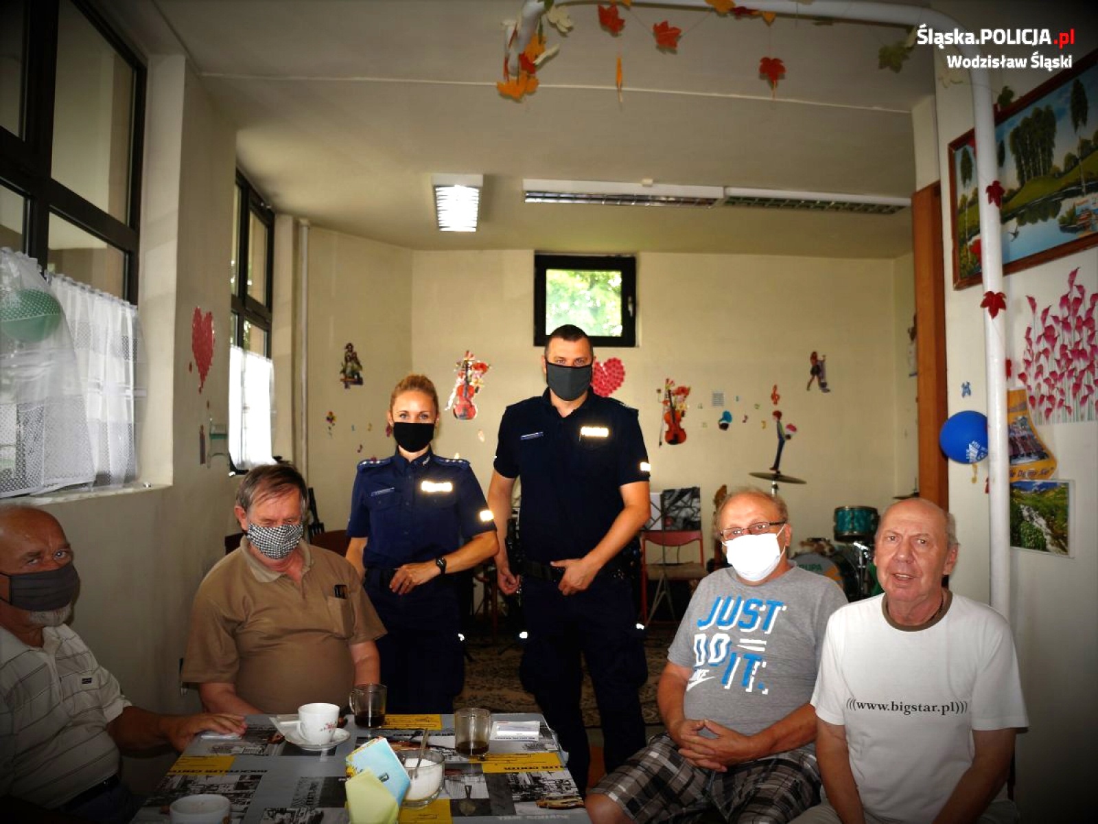 Zdjęcie w galerii na portalu naszwodzislaw.com: Policjanci odwiedzili wodzisławskich seniorów wiadomości z regionu
