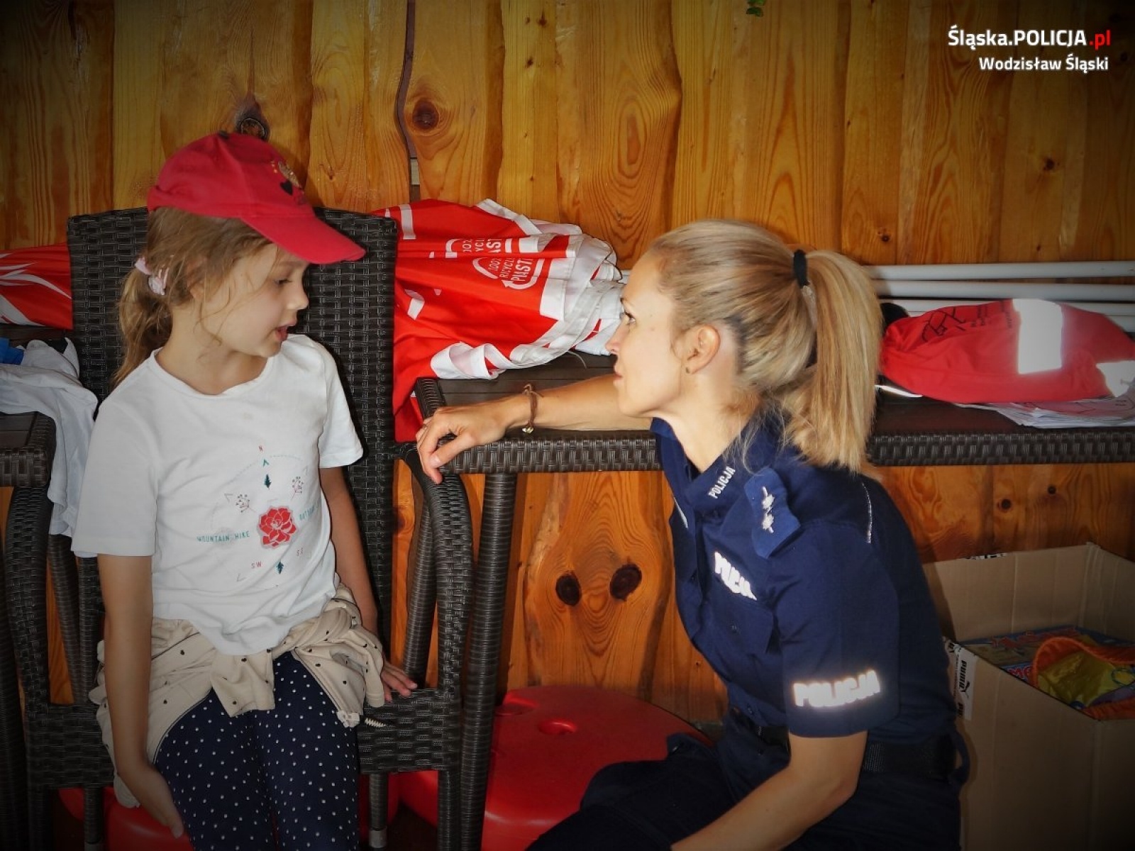 Zdjęcie w galerii na portalu naszwodzislaw.com: Wodzisławscy policjanci i strażacy opowiadali o bezpieczeństwie nad wodą wiadomości z regionu