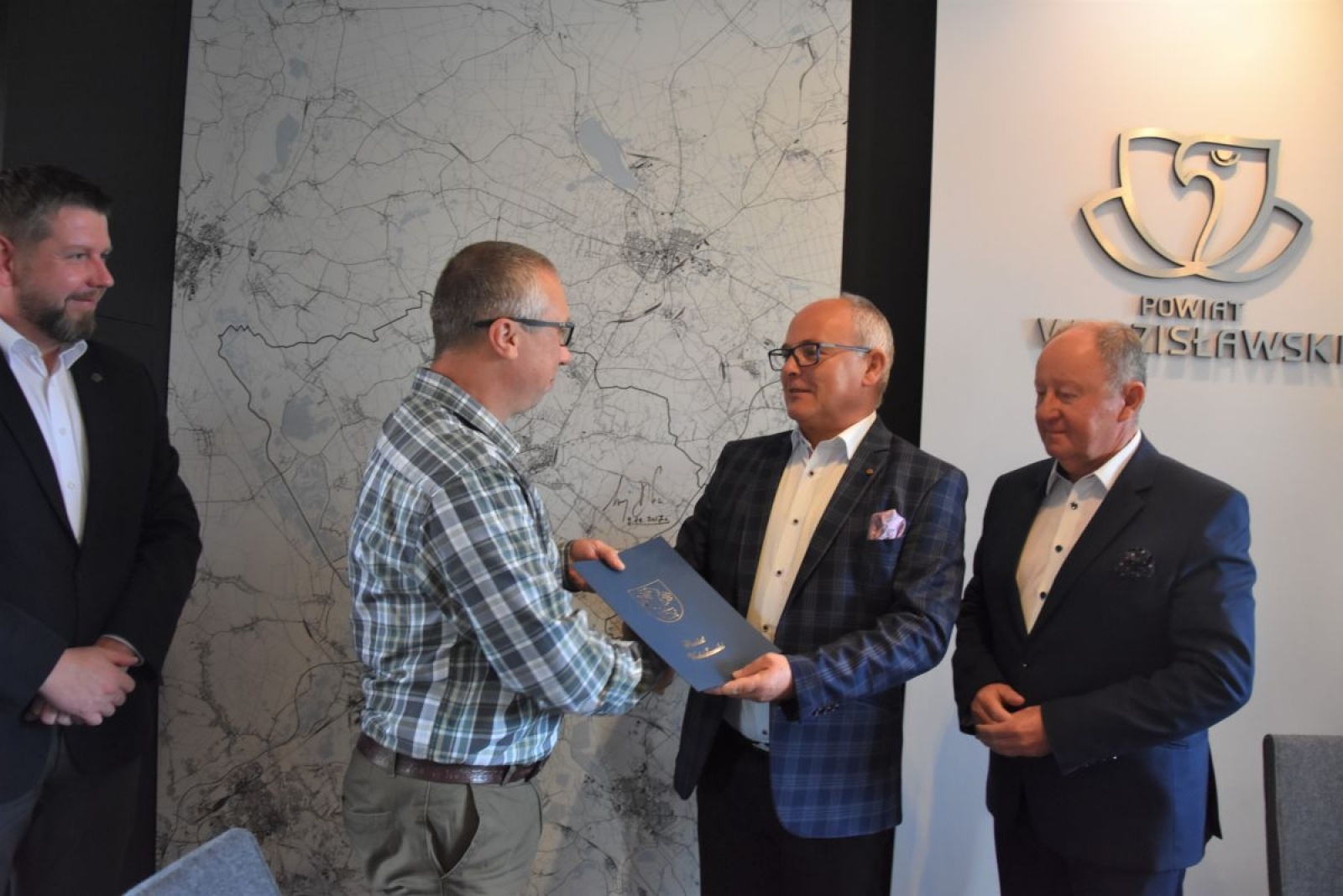 Zdjęcie w galerii na portalu naszwodzislaw.com: Podpisano umowę na modernizację ulicy Radlińskiej w Wodzisławiu Śląskim wiadomości z regionu