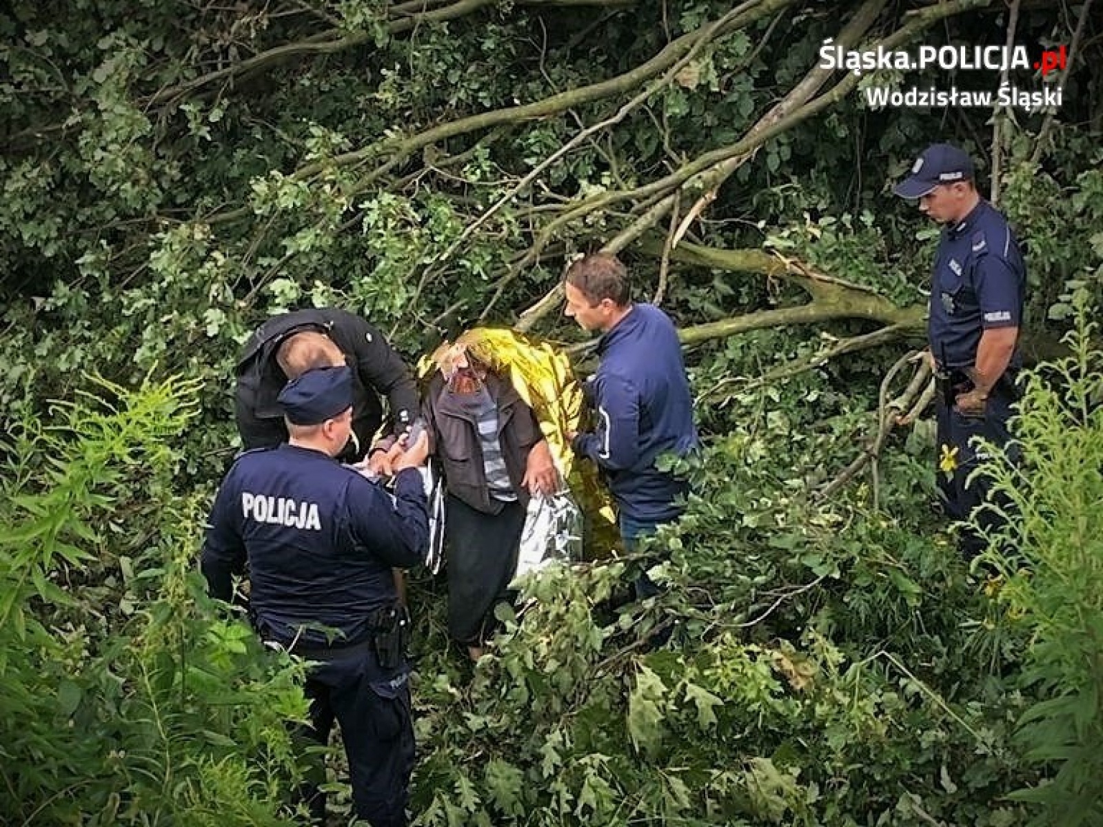 Zdjęcie w galerii na portalu naszwodzislaw.com: To oni odnaleźli zaginionego 84-latka. Odebrali podziękowania wiadomości z regionu