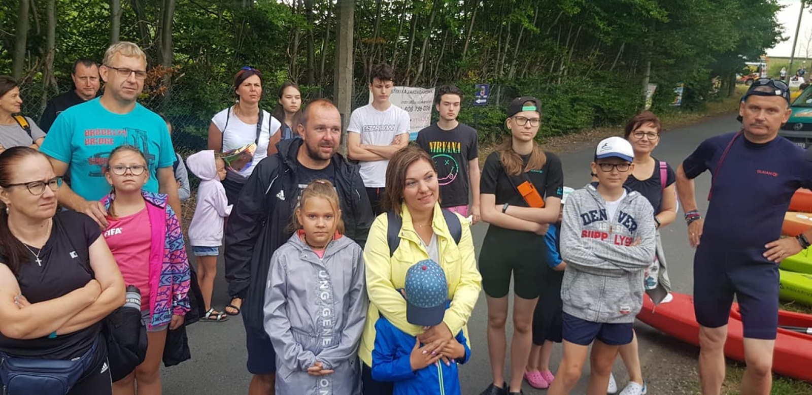 Zdjęcie w galerii na portalu naszwodzislaw.com: Zarażamy radością. Spływy kajakowe z Gminnym Ośrodkiem Sportu w Mszanie wiadomości z regionu