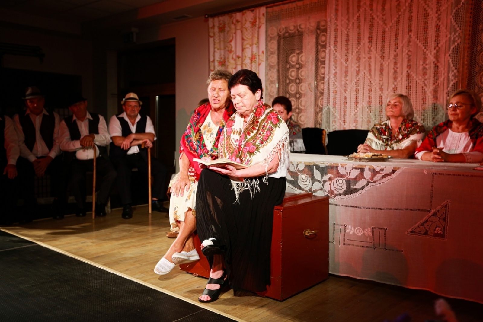 Zdjęcie w galerii na portalu naszwodzislaw.com: Ach, co to był za ślub! Tradycyjne śląskie wesele w Mszanie [FOTO] wiadomości z regionu