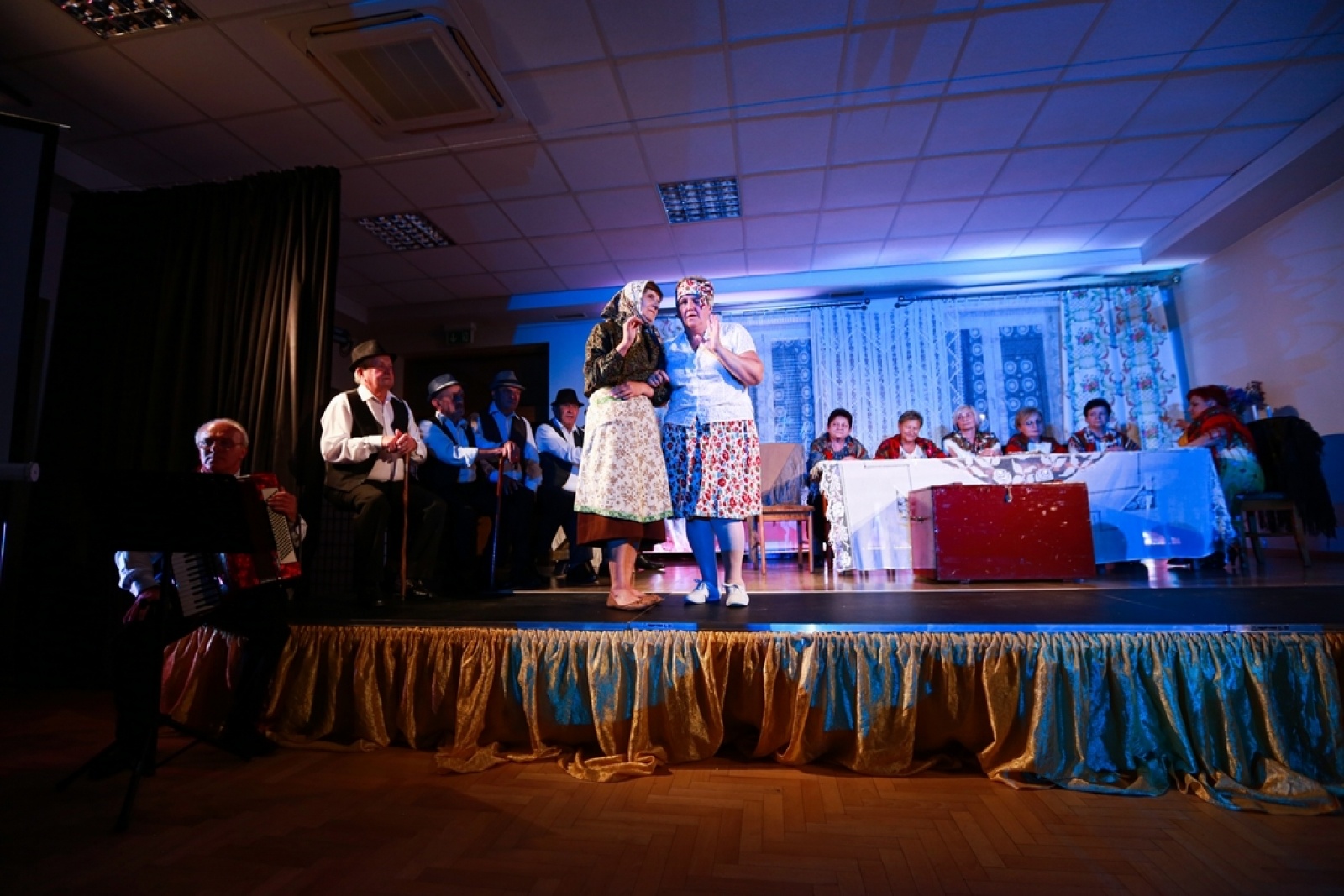 Zdjęcie w galerii na portalu naszwodzislaw.com: Ach, co to był za ślub! Tradycyjne śląskie wesele w Mszanie [FOTO] wiadomości z regionu