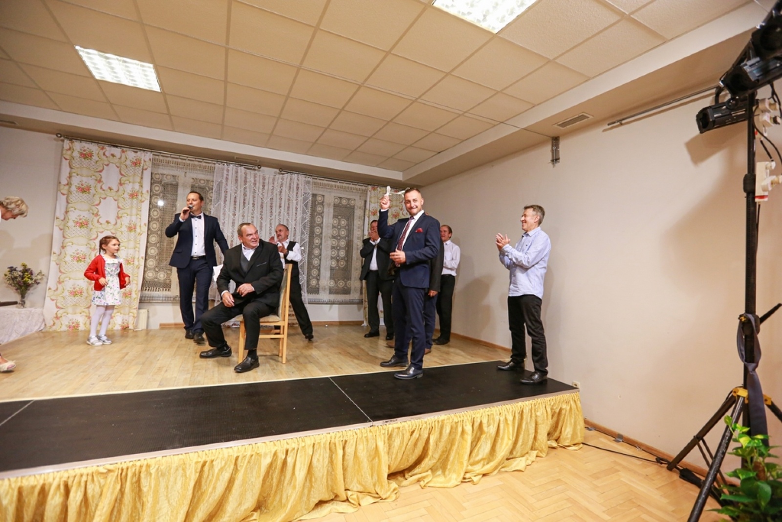 Zdjęcie w galerii na portalu naszwodzislaw.com: Ach, co to był za ślub! Tradycyjne śląskie wesele w Mszanie [FOTO] wiadomości z regionu