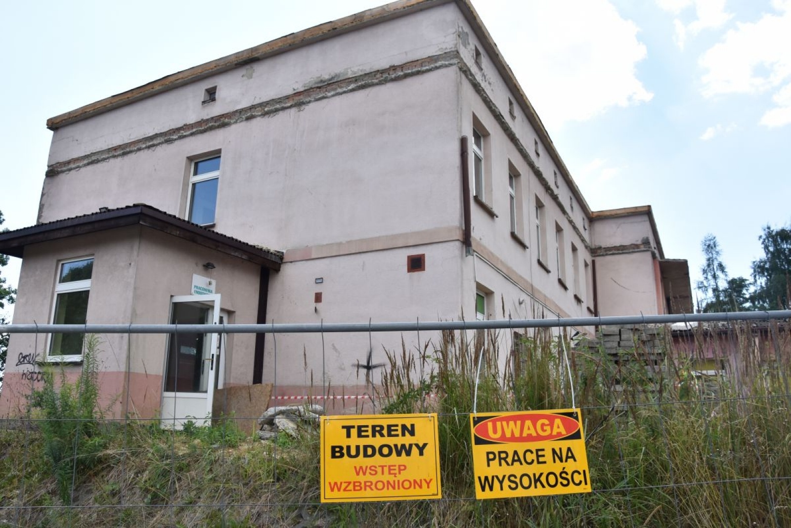 Zdjęcie w galerii na portalu naszwodzislaw.com: Prace przy termomodernizacji szpitali idą pełną parą wiadomości z regionu