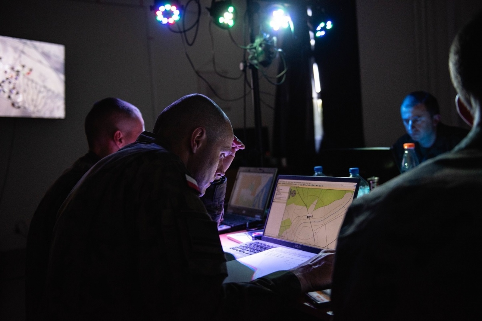 Zdjęcie w galerii na portalu naszwodzislaw.com: Śląscy terytorialsi szkolą się jak planować poszukiwania wiadomości z regionu