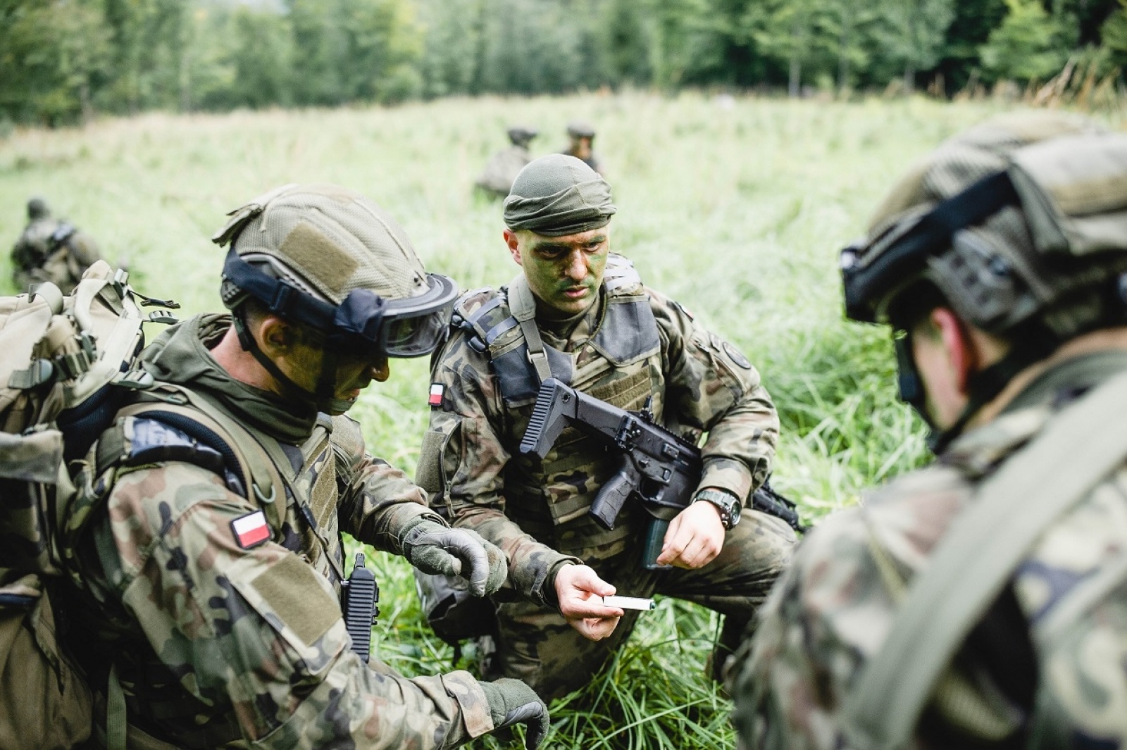 Zdjęcie w galerii na portalu naszwodzislaw.com: Pętla taktyczna. Kandydaci na terytorialsów przystąpili do egzaminu wiadomości z regionu