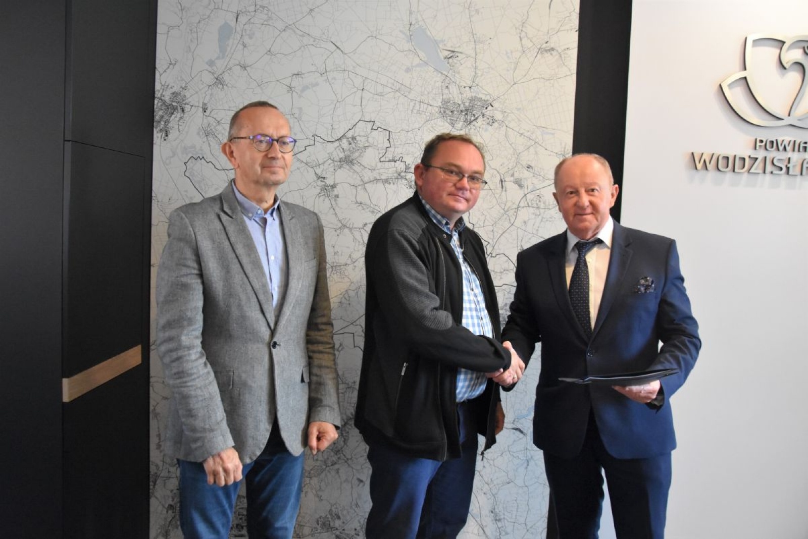 Zdjęcie w galerii na portalu naszwodzislaw.com: W przychodniach w Skrzyszowie i Rogowie znikną stare kopciuchy wiadomości z regionu