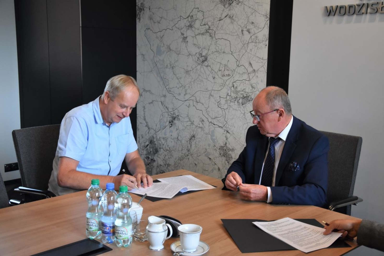 Zdjęcie w galerii na portalu naszwodzislaw.com: W przychodniach w Skrzyszowie i Rogowie znikną stare kopciuchy wiadomości z regionu