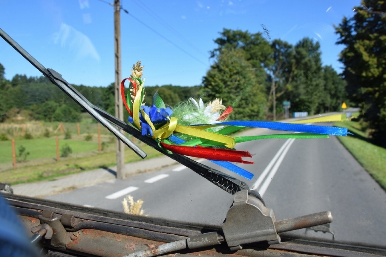 Zdjęcie w galerii na portalu naszwodzislaw.com: Orkiestra Rozrywkowa po raz trzeci na ulicach Gminy Mszana [FOTO] wiadomości z regionu