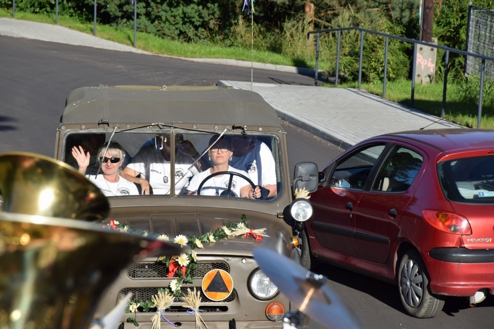 Zdjęcie w galerii na portalu naszwodzislaw.com: Orkiestra Rozrywkowa po raz trzeci na ulicach Gminy Mszana [FOTO] wiadomości z regionu