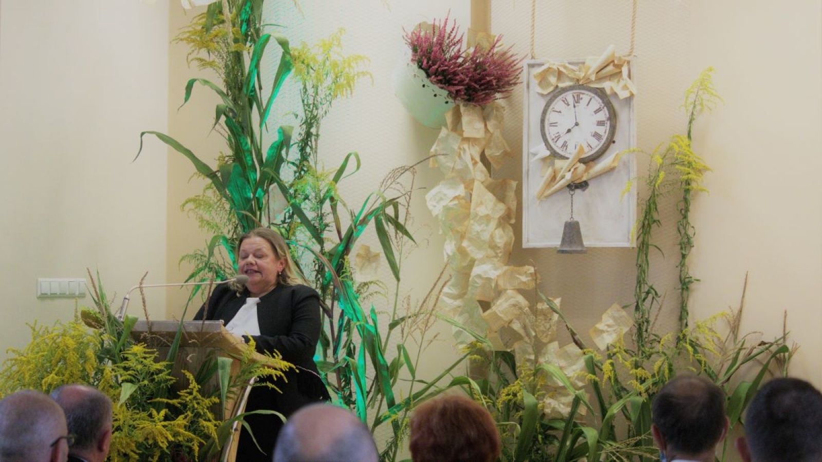 Zdjęcie w galerii na portalu naszwodzislaw.com: Nowy rok szkolny w powiatowych szkołach rozpoczęty wiadomości z regionu