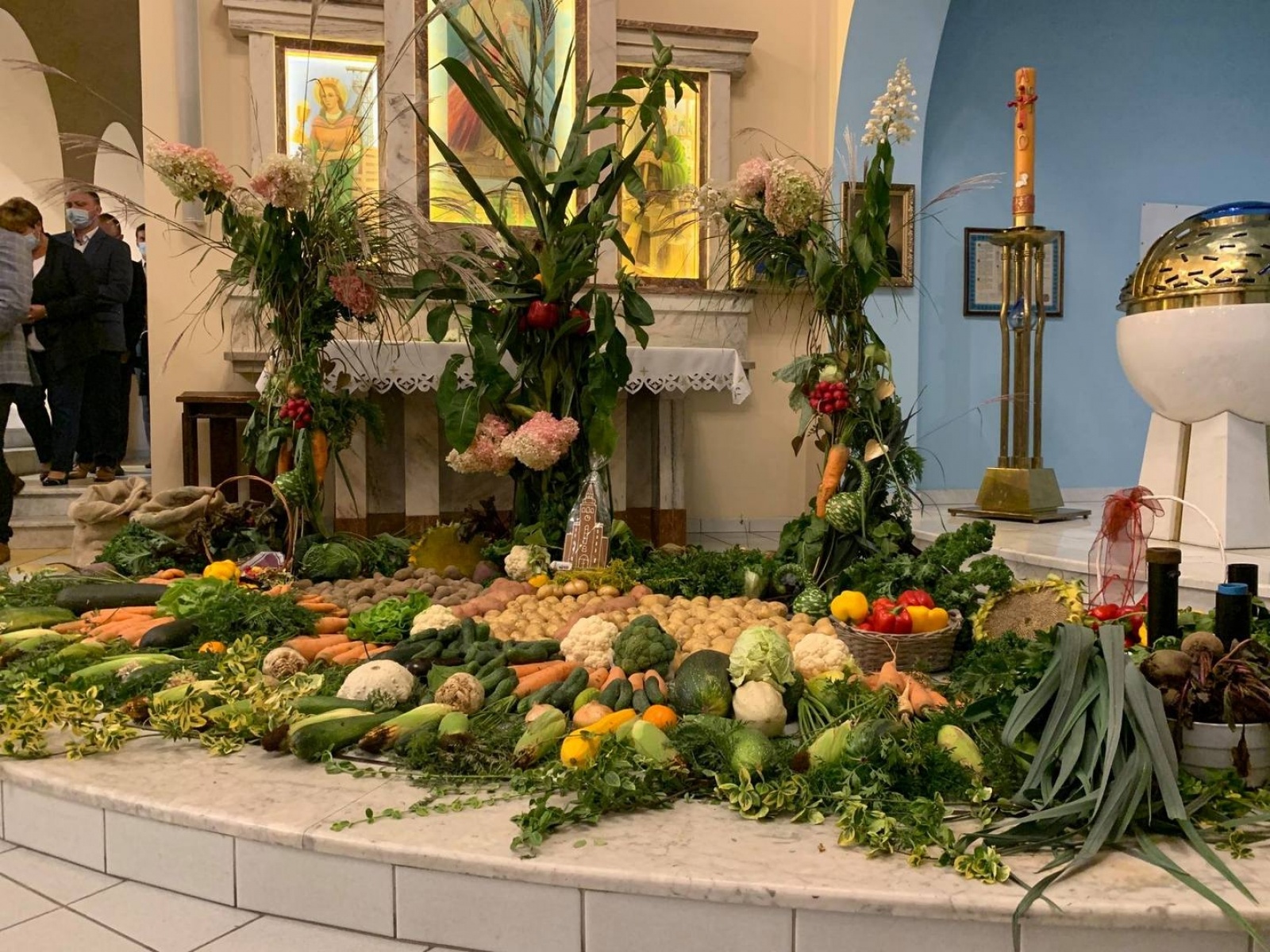 Zdjęcie w galerii na portalu naszwodzislaw.com: W Połomi podziękowali za plony wiadomości z regionu