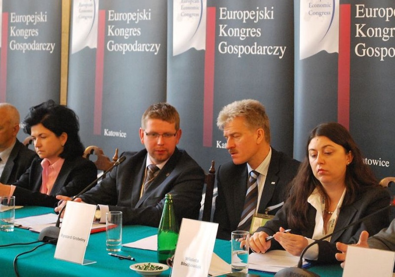 Zdjęcie w galerii na portalu naszwodzislaw.com: Prezydent Kieca na polskim Davos wiadomości z regionu