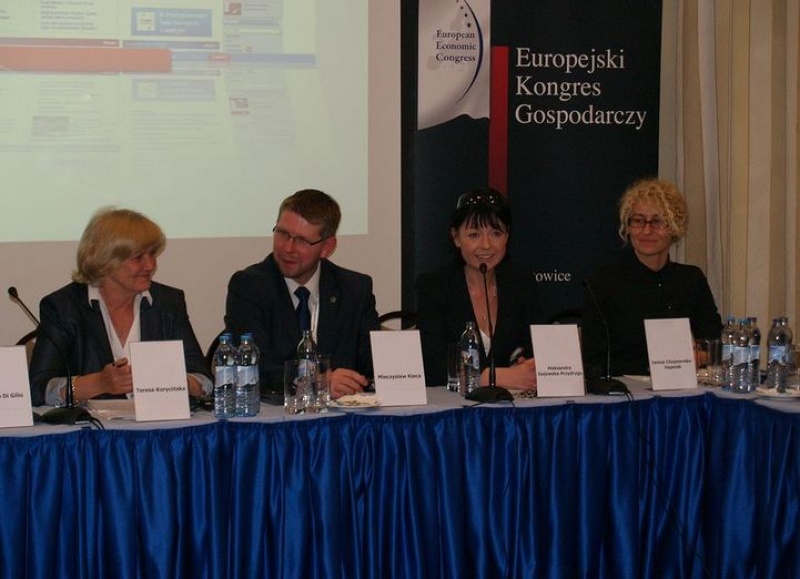 Zdjęcie w galerii na portalu naszwodzislaw.com: Prezydent Kieca na polskim Davos wiadomości z regionu