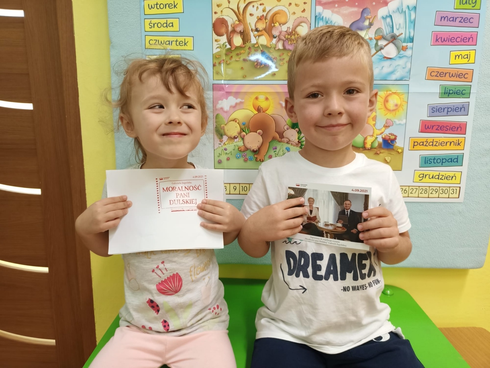 Zdjęcie w galerii na portalu naszwodzislaw.com: Narodowe Czytanie w wodzisławskim przedszkolu wiadomości z regionu