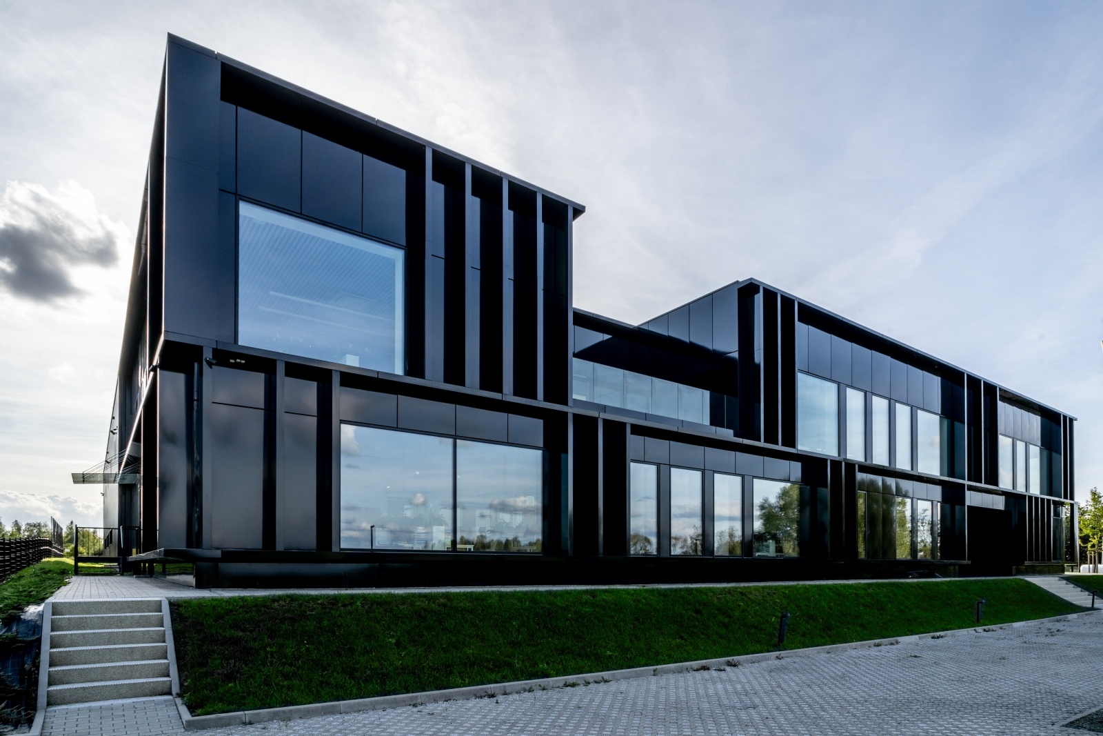 Zdjęcie w galerii na portalu naszwodzislaw.com: Oferty pracy w Pivexin Technology wiadomości z regionu