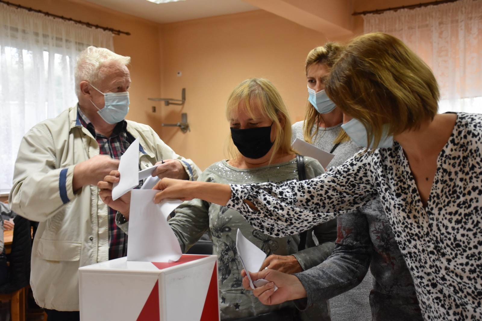 Zdjęcie w galerii na portalu naszwodzislaw.com: Wodzisławskie dzielnice wybrały swoich radnych wiadomości z regionu