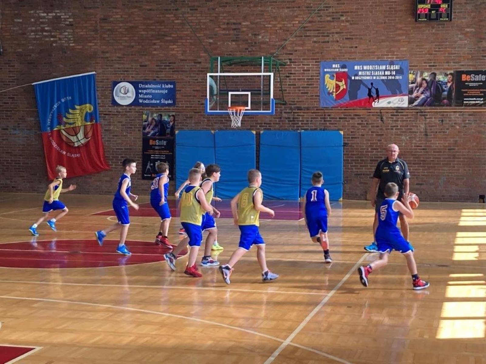 Zdjęcie w galerii na portalu naszwodzislaw.com: Chabrowe Zuchy rozegrały swój pierwszy mecz wiadomości z regionu