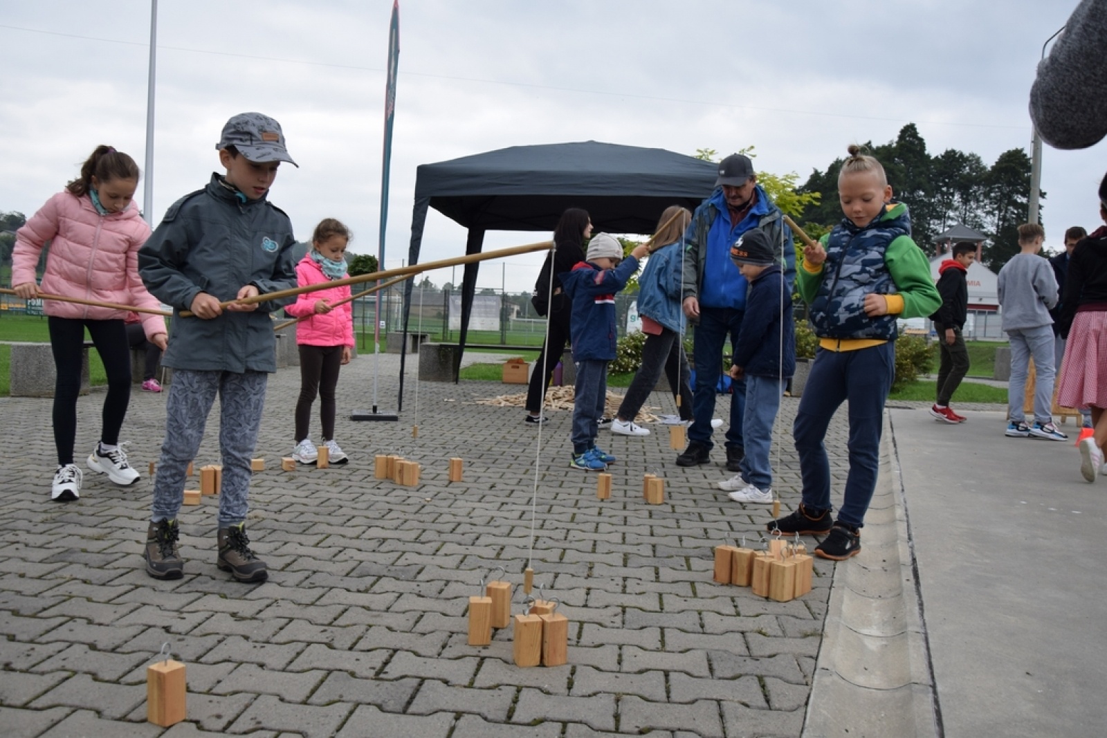 Zdjęcie w galerii na portalu naszwodzislaw.com: Eksplozja kolorów i koncerty na zakończenie lata w Połomi [FOTO] wiadomości z regionu