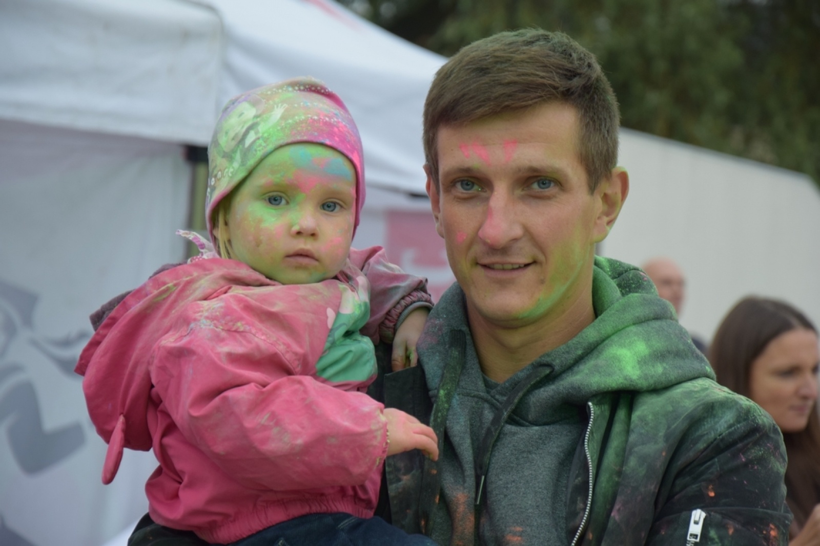 Zdjęcie w galerii na portalu naszwodzislaw.com: Eksplozja kolorów i koncerty na zakończenie lata w Połomi [FOTO] wiadomości z regionu