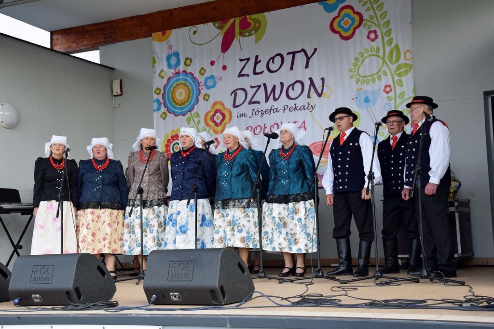 Zdjęcie w galerii na portalu naszwodzislaw.com: Złoty Dzwon w Połomi. Zwycięzcą zespół z Zebrzydowic [FOTO] wiadomości z regionu