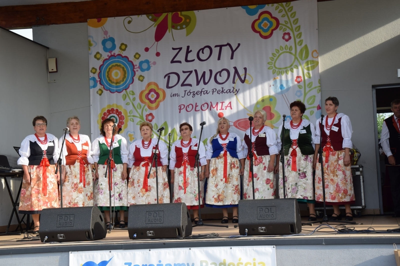 Zdjęcie w galerii na portalu naszwodzislaw.com: Złoty Dzwon w Połomi. Zwycięzcą zespół z Zebrzydowic [FOTO] wiadomości z regionu