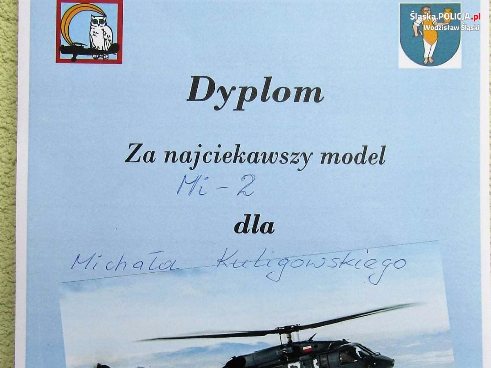 Zdjęcie w galerii na portalu naszwodzislaw.com: Wodzisławski dzielnicowy laureatem konkursu modelarskiego 90 lat lotnictwa policyjnego wiadomości z regionu