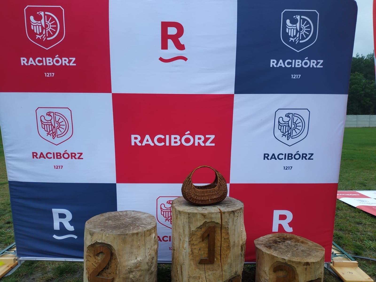 Zdjęcie w galerii na portalu naszwodzislaw.com: Znamy nowych mistrzów grzybobrania wiadomości z regionu