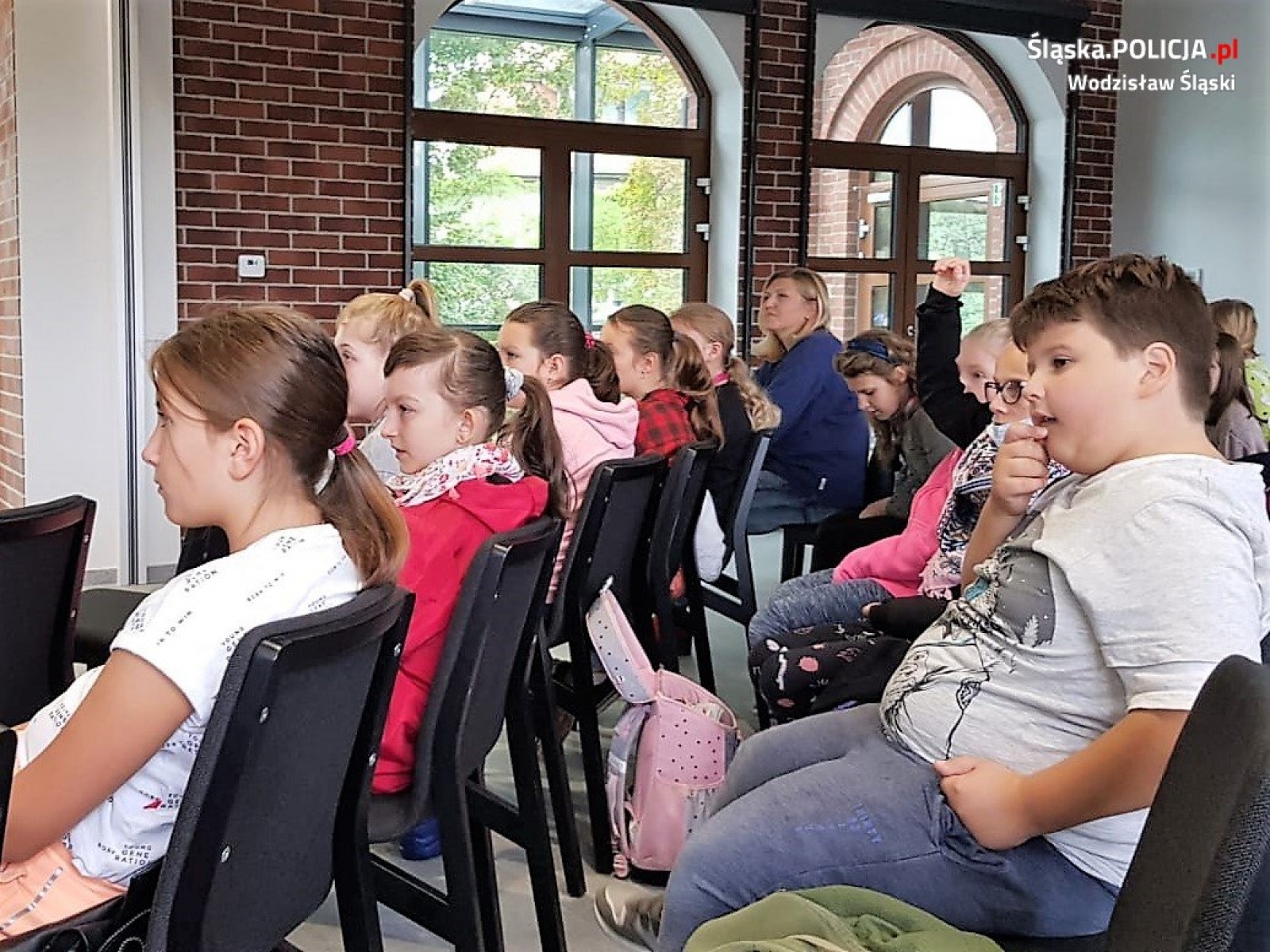 Zdjęcie w galerii na portalu naszwodzislaw.com: Bezpieczny przejazd z wodzisławskimi policjantami wiadomości z regionu