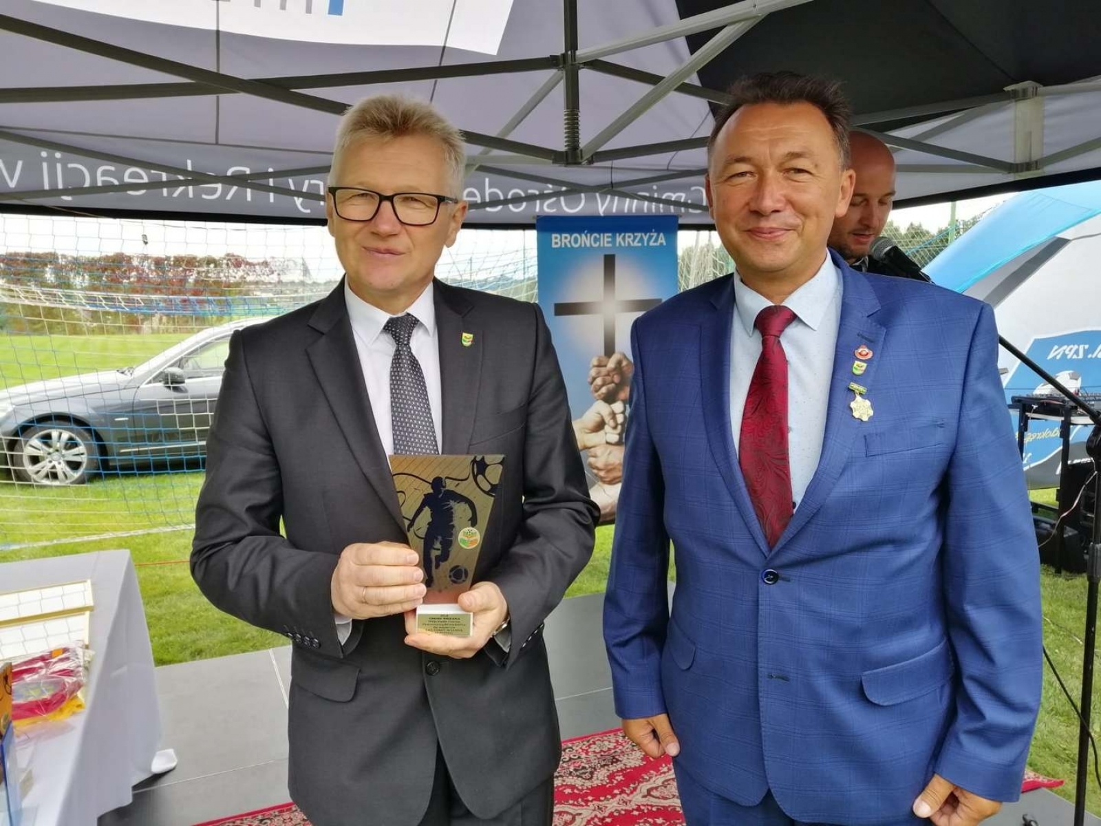 Zdjęcie w galerii na portalu naszwodzislaw.com: Odznaczenia, piłkarskie miasteczko i remis na jubileusz Startu Mszana [FOTO] wiadomości z regionu