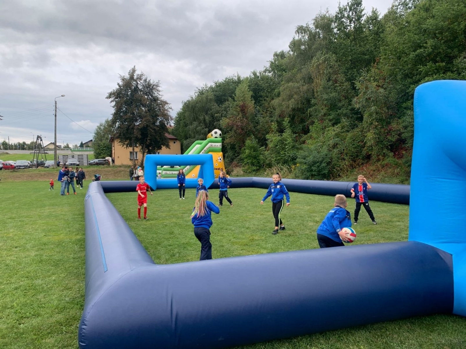 Zdjęcie w galerii na portalu naszwodzislaw.com: Odznaczenia, piłkarskie miasteczko i remis na jubileusz Startu Mszana [FOTO] wiadomości z regionu