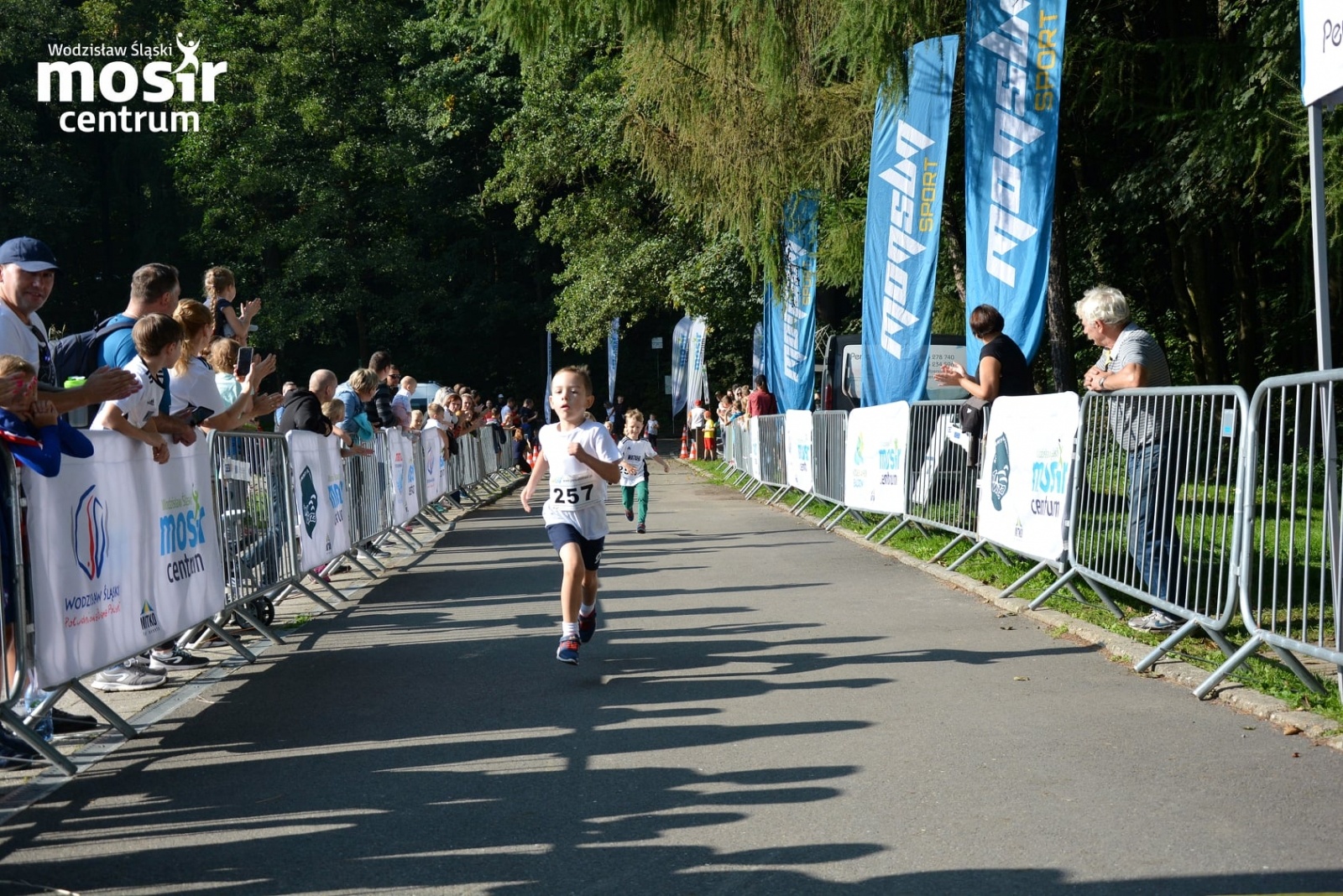 Zdjęcie w galerii na portalu naszwodzislaw.com: Za nami 12. Błękitna Wstęga Balatonu [FOTO] wiadomości z regionu