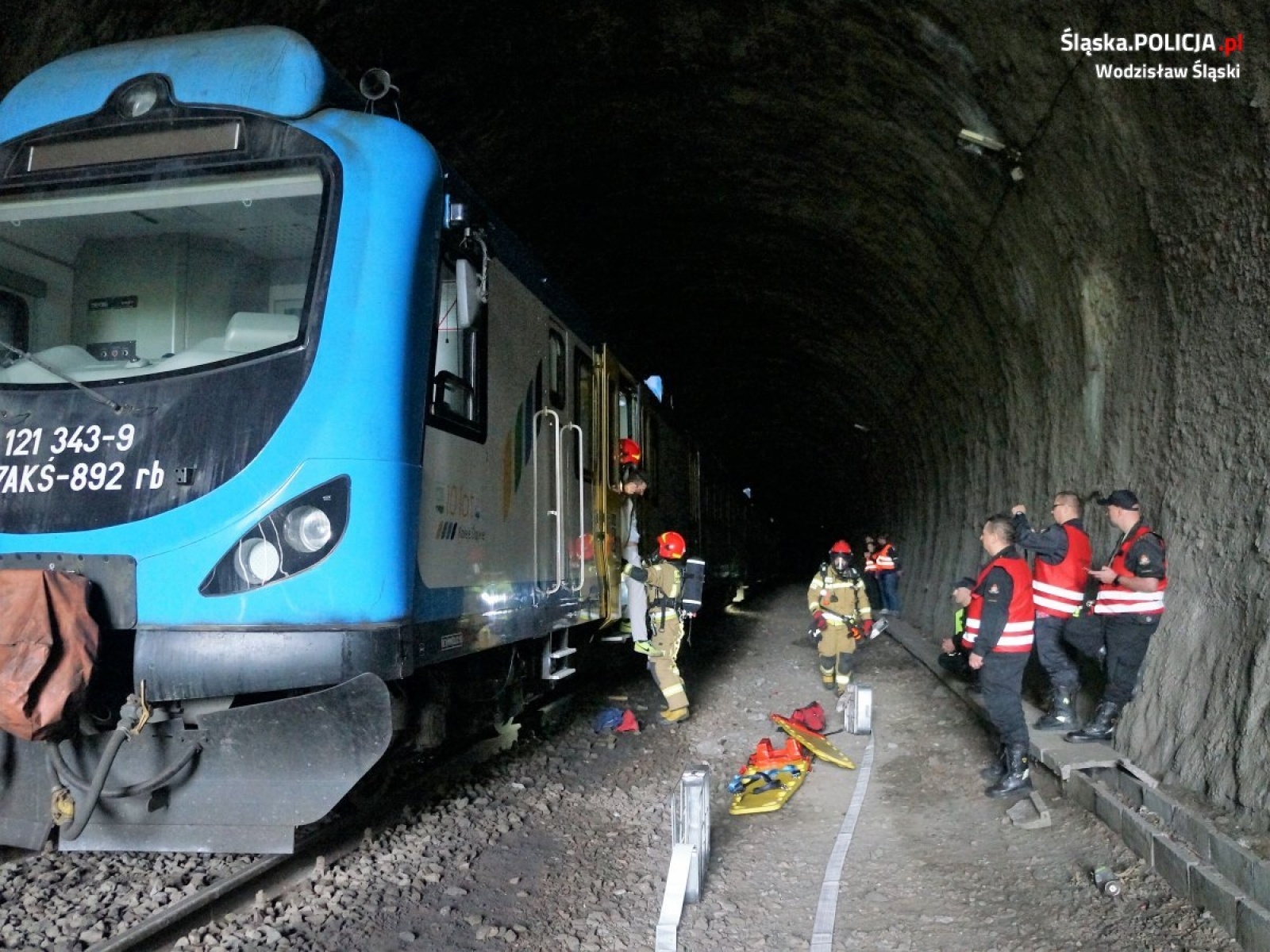 Zdjęcie w galerii na portalu naszwodzislaw.com: Służby ćwiczyły w rydułtowskim tunelu [FOTO] wiadomości z regionu