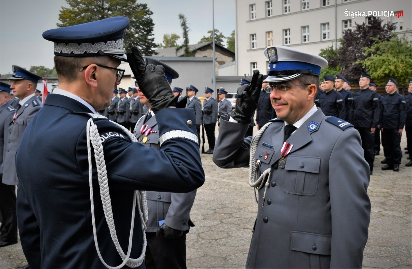 Zdjęcie w galerii na portalu naszwodzislaw.com: Ponad stu nowych śląskich policjantów złożyło ślubowanie wiadomości z regionu