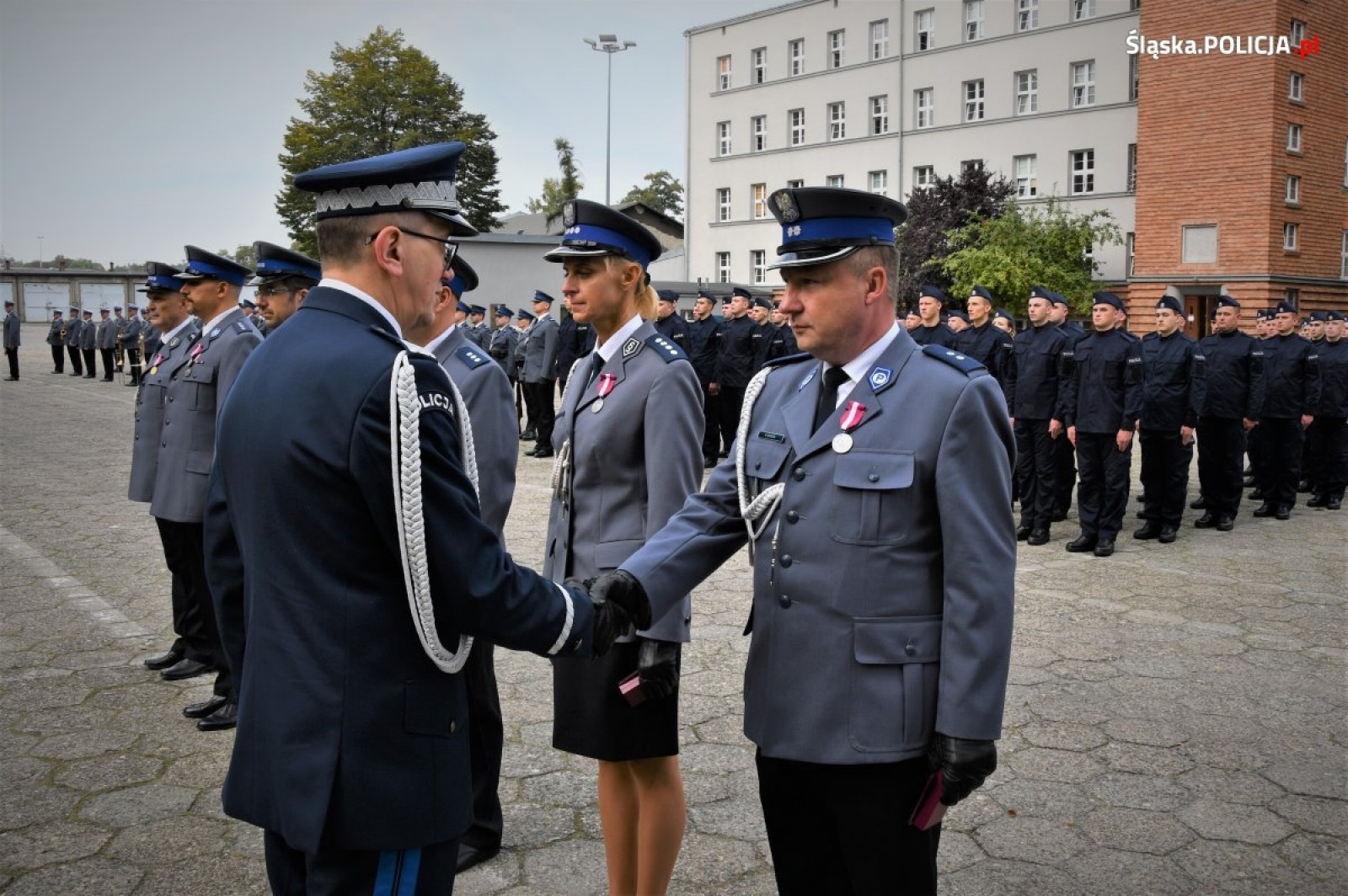 Zdjęcie w galerii na portalu naszwodzislaw.com: Ponad stu nowych śląskich policjantów złożyło ślubowanie wiadomości z regionu