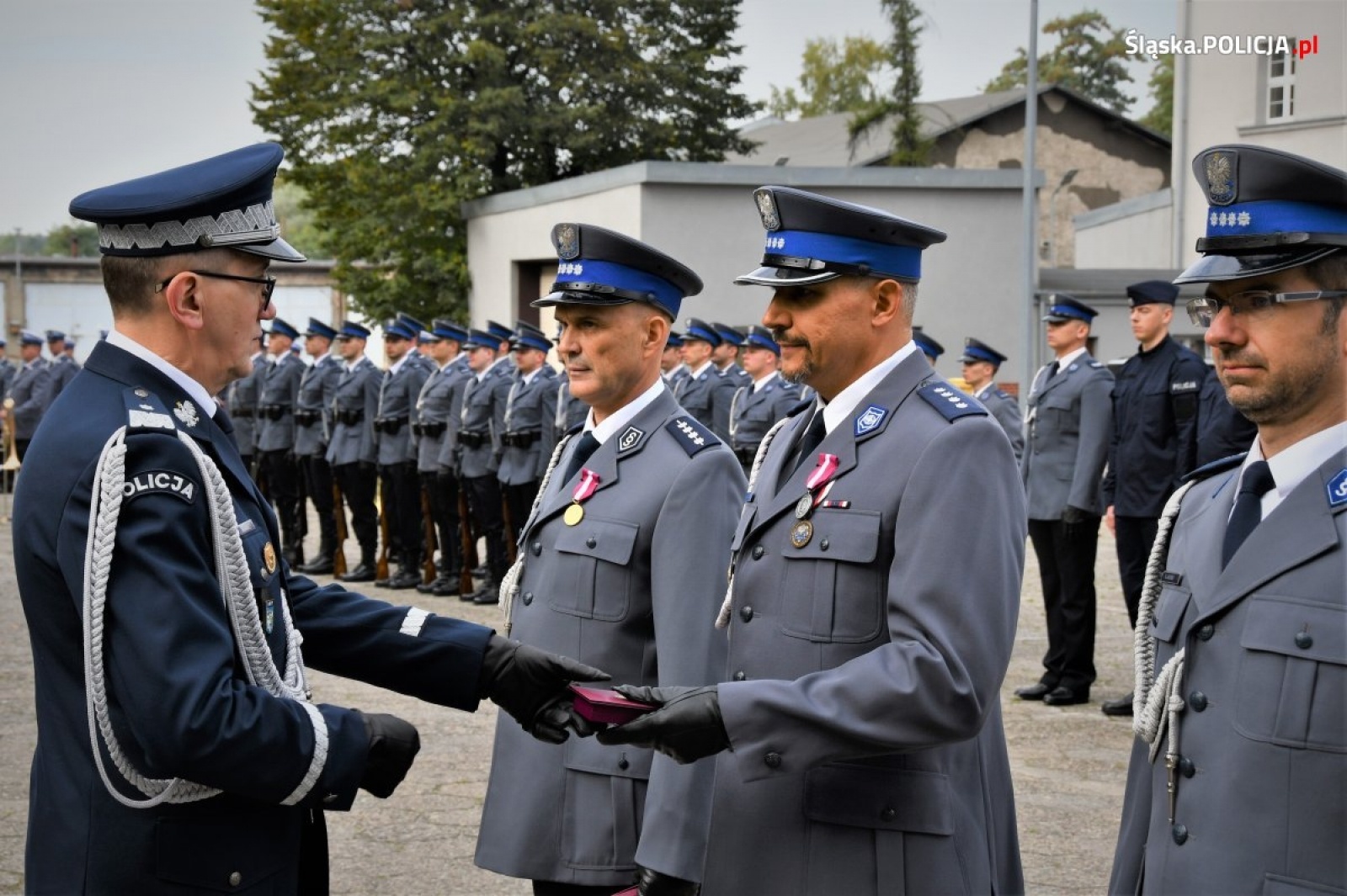 Zdjęcie w galerii na portalu naszwodzislaw.com: Ponad stu nowych śląskich policjantów złożyło ślubowanie wiadomości z regionu
