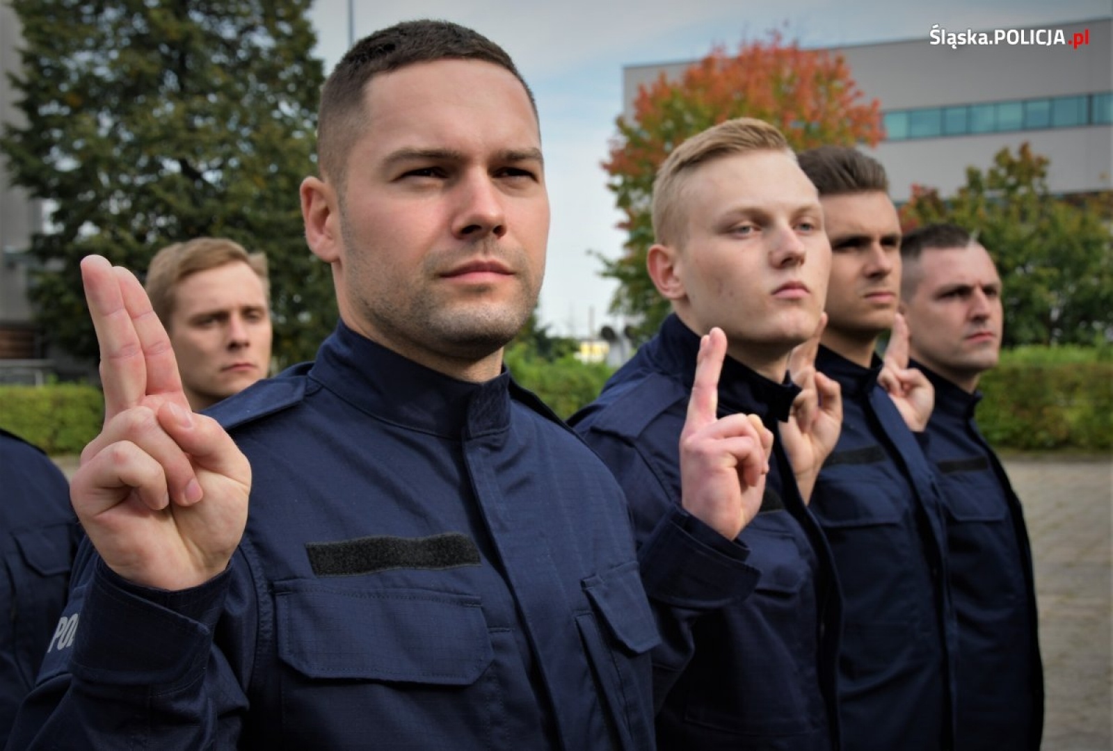 Zdjęcie w galerii na portalu naszwodzislaw.com: Ponad stu nowych śląskich policjantów złożyło ślubowanie wiadomości z regionu