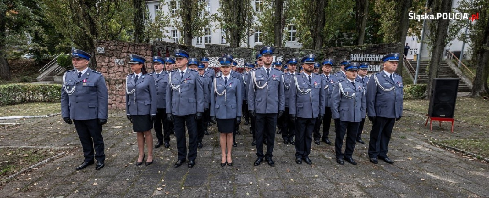 Zdjęcie w galerii na portalu naszwodzislaw.com: Ponad stu nowych śląskich policjantów złożyło ślubowanie wiadomości z regionu