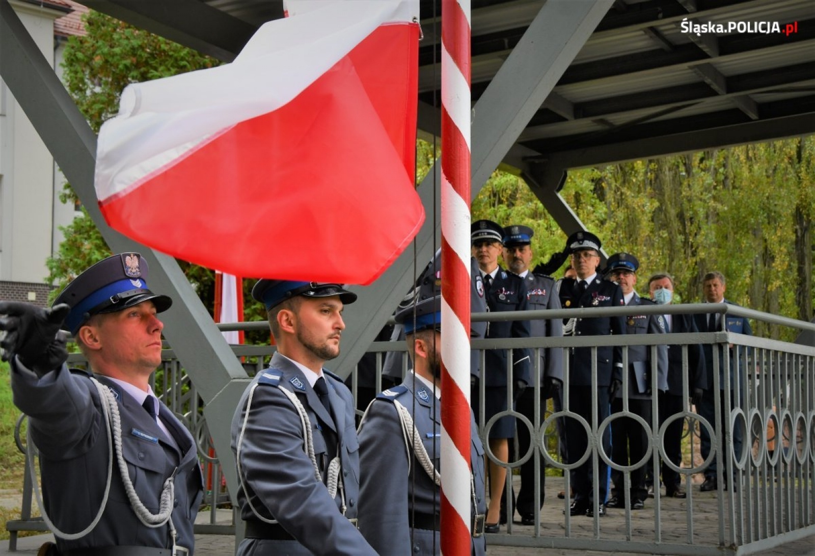 Zdjęcie w galerii na portalu naszwodzislaw.com: Ponad stu nowych śląskich policjantów złożyło ślubowanie wiadomości z regionu