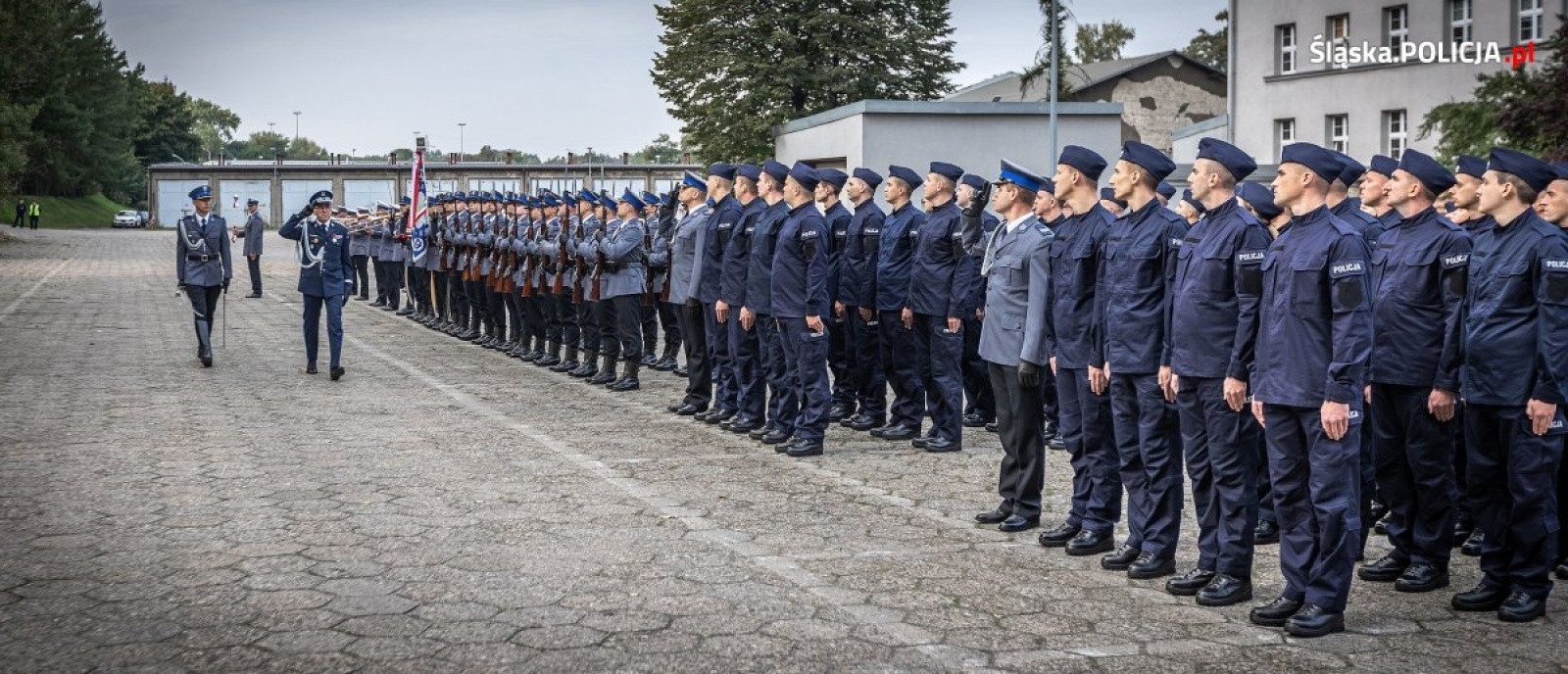 Zdjęcie w galerii na portalu naszwodzislaw.com: Ponad stu nowych śląskich policjantów złożyło ślubowanie wiadomości z regionu