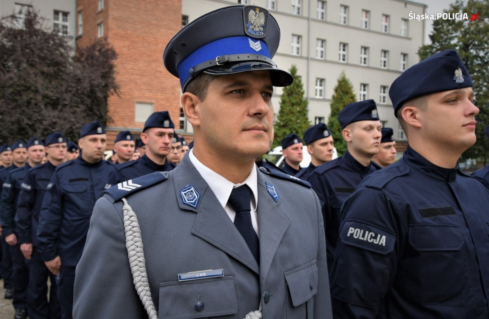 Zdjęcie w galerii na portalu naszwodzislaw.com: Ponad stu nowych śląskich policjantów złożyło ślubowanie wiadomości z regionu