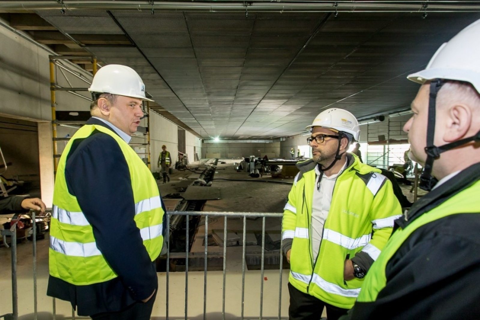 Zdjęcie w galerii na portalu naszwodzislaw.com: Śląskie bliżej gwiazd. Zakopano kapsułę czasu pod nowym planetarium wiadomości z regionu